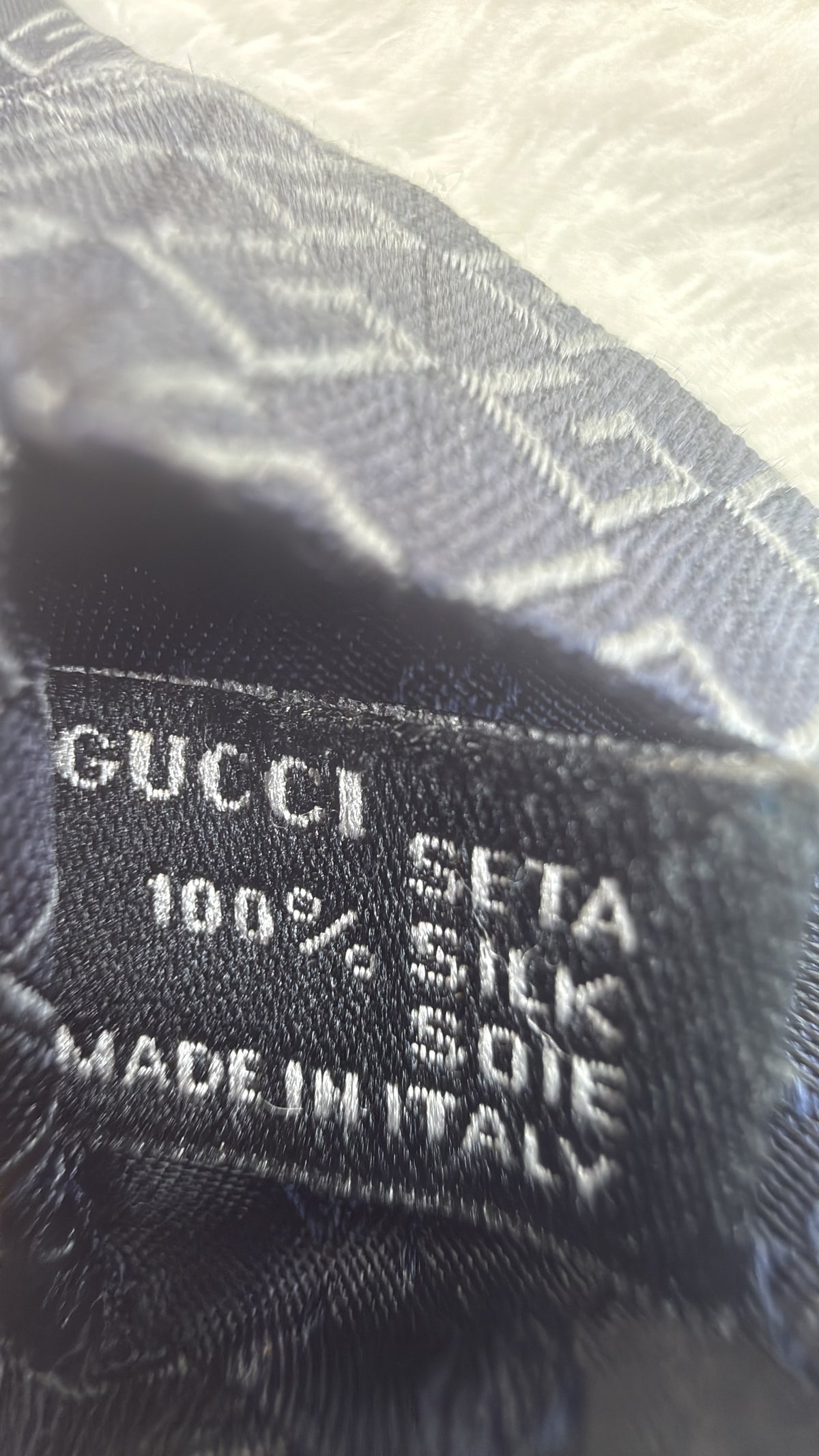 Gucci Silk Tie Brand Logo Navy Grey Necktie Made in Italy
