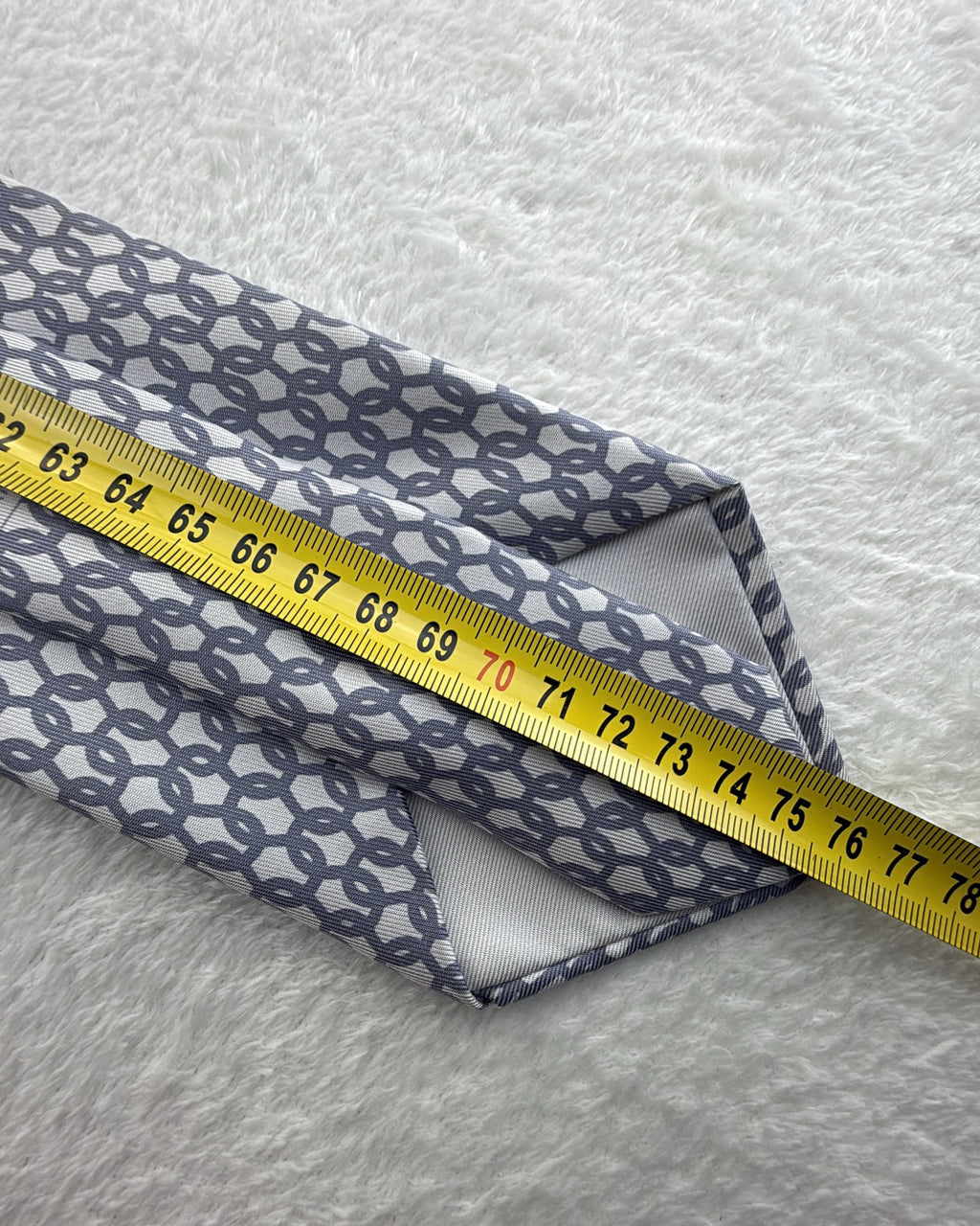 Hermès Paris Silk Tie 5231 SA Geometric White Grey Necktie Made in France