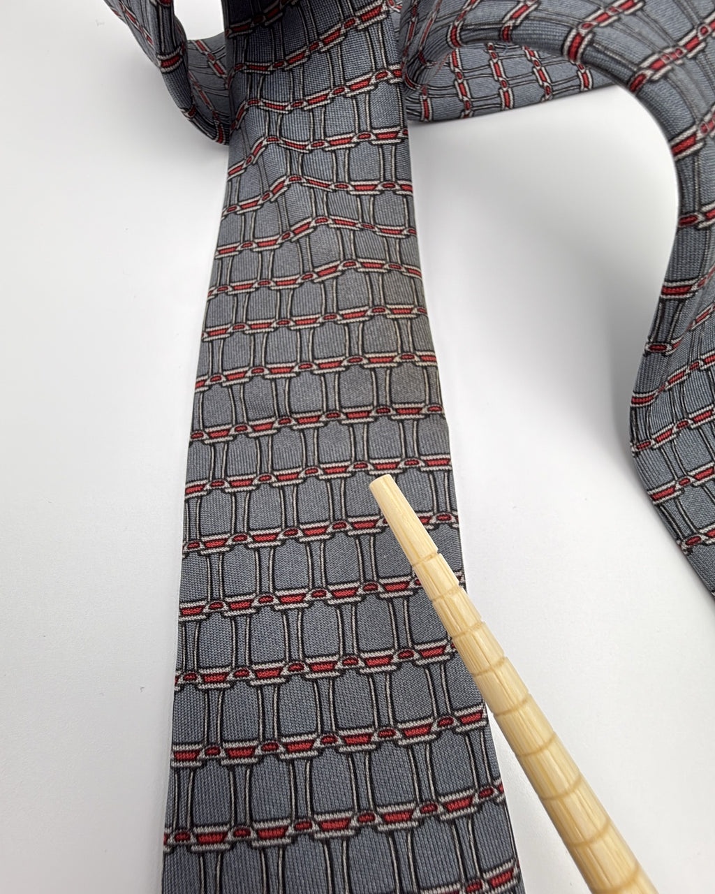 Hermès Paris Silk Tie 898 PA Geometric Grey Red Necktie Made in France