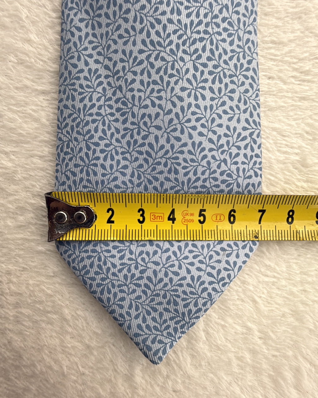 Hermès Paris Silk Tie 5885 SA Floral Leaves Blue Necktie Made in France