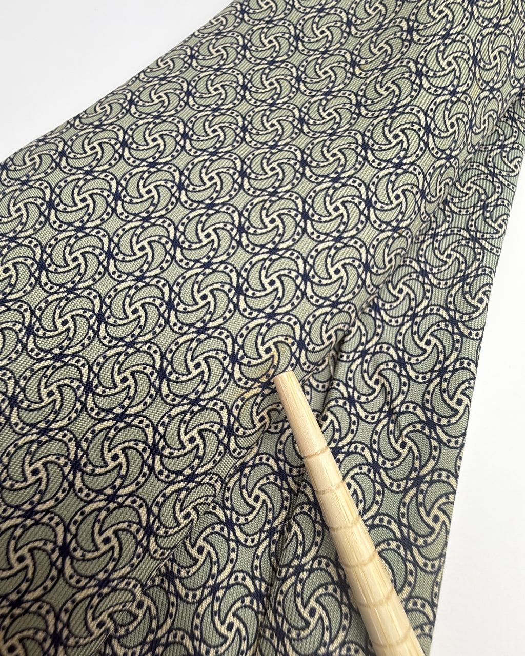 Hermès Paris Silk Tie 7349 PA Abstract Green Grey Necktie Made in France