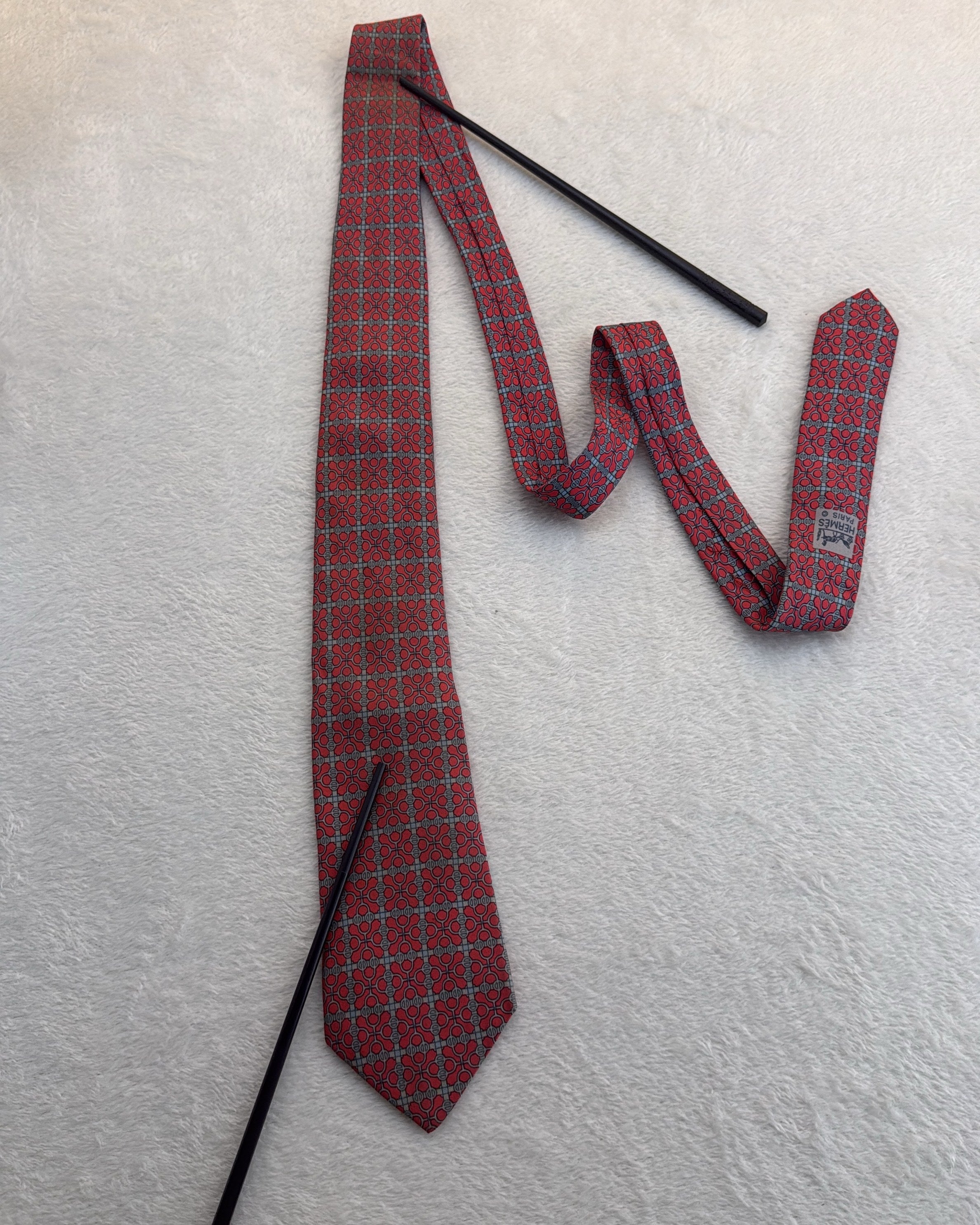 Vintage Hermès Paris Silk Tie 7076 OA Geometric Chains/links Red Grey Necktie