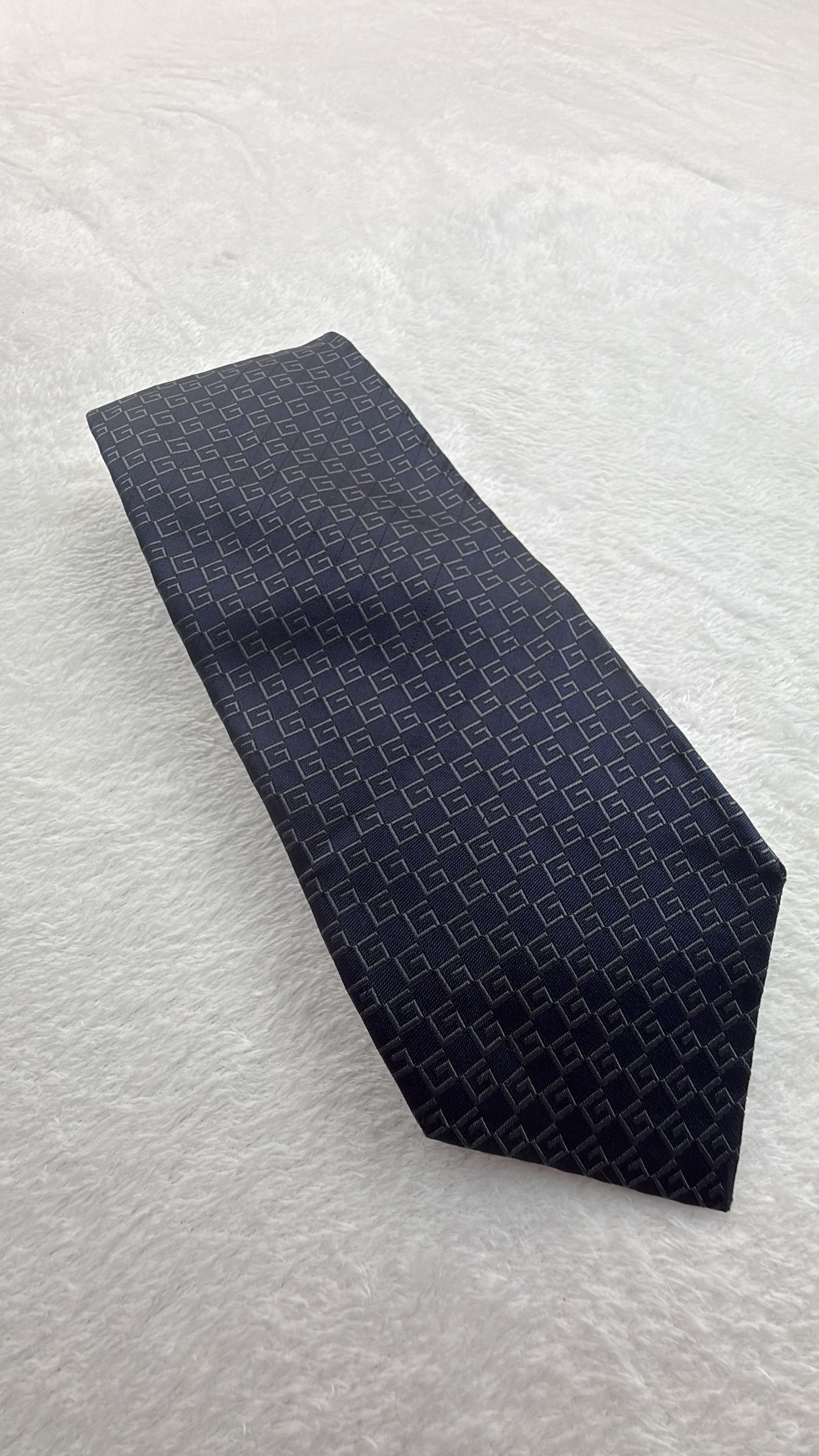 Gucci Silk Tie Brand Logo Navy Grey Necktie Made in Italy