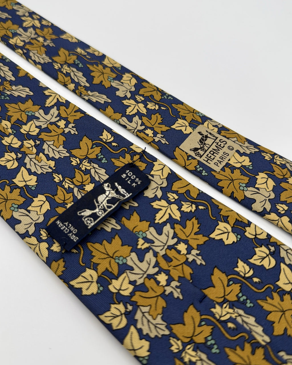 Vintage Hermès Paris Silk Tie 7406 PA Floral Navy Gold Necktie Made in France