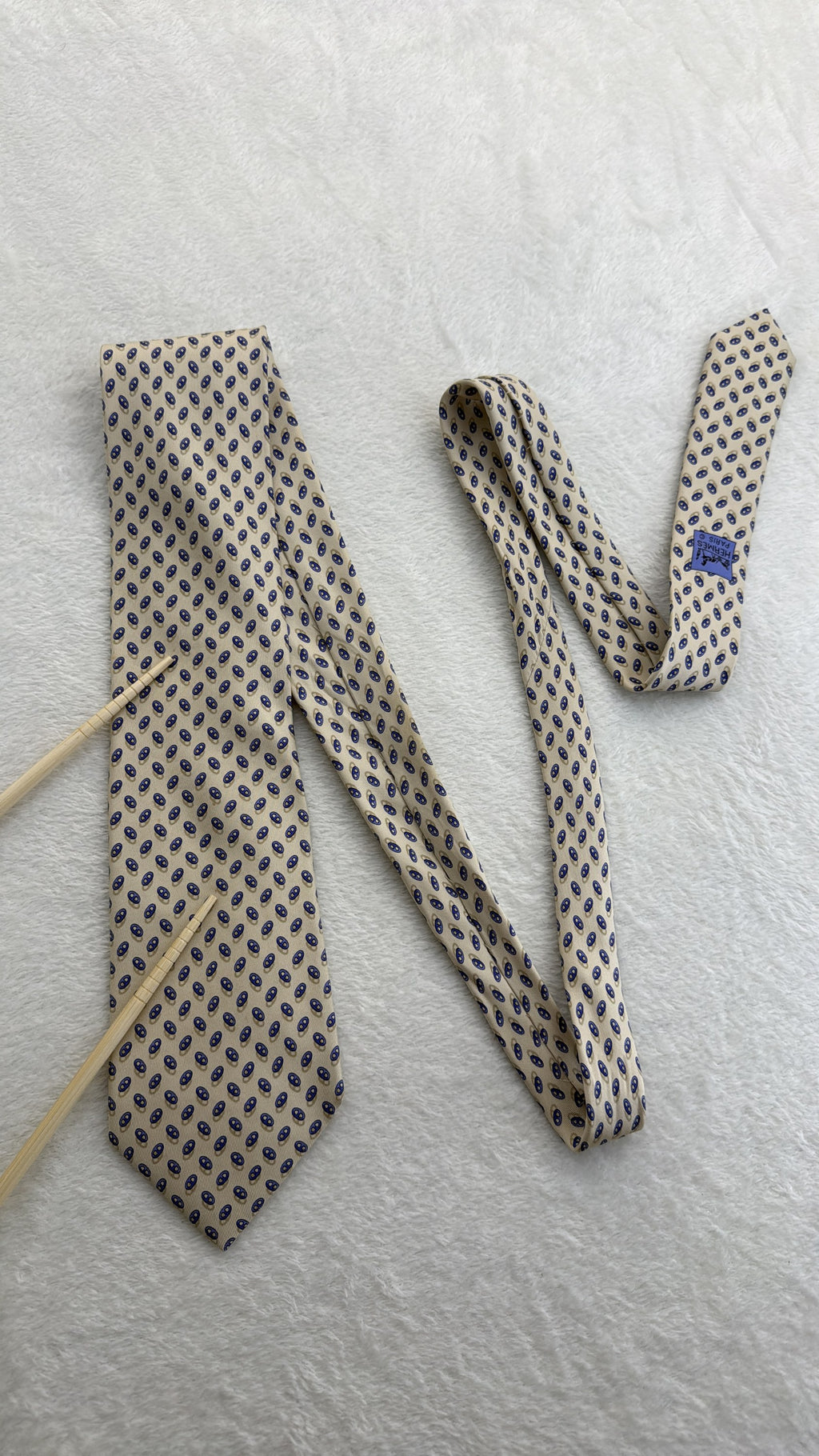 Hermès Paris Silk Tie Novelty/Motif Ivory Blue Necktie Made in France