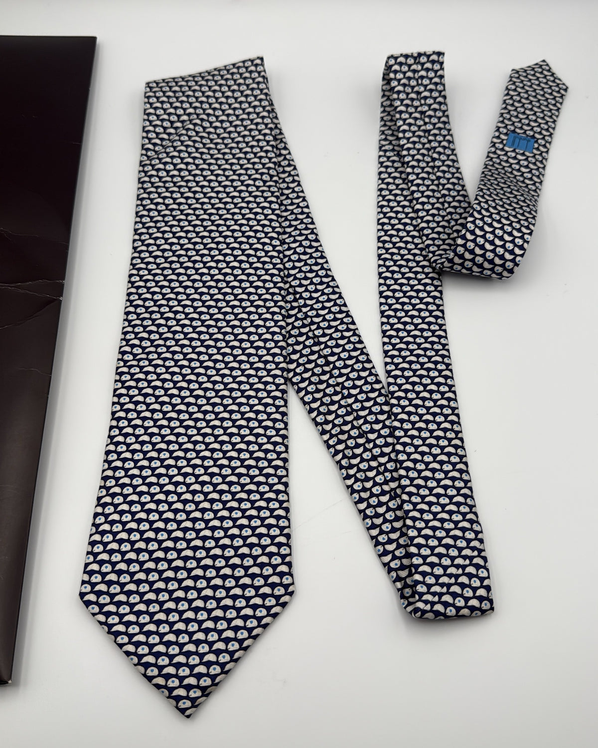 Alfred Dunhill Silk Tie Geometric Stylized Eye/droplet Shapes Navy White Necktie