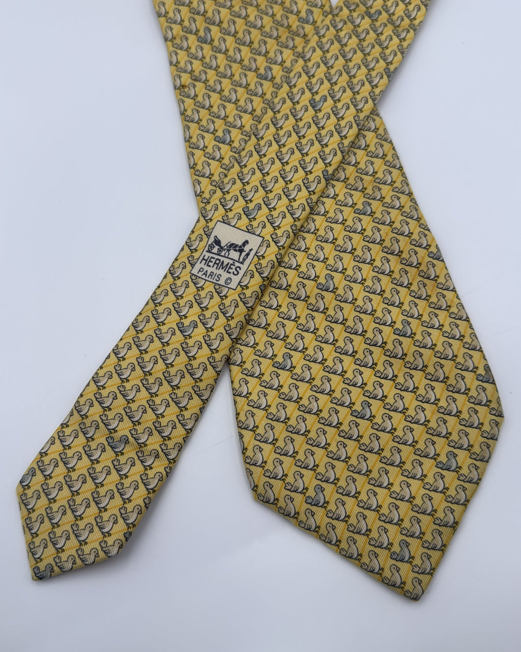 Vintage Hermès Paris Silk Tie 7964 EA Novelty/Motif Birds Yellow Grey Necktie