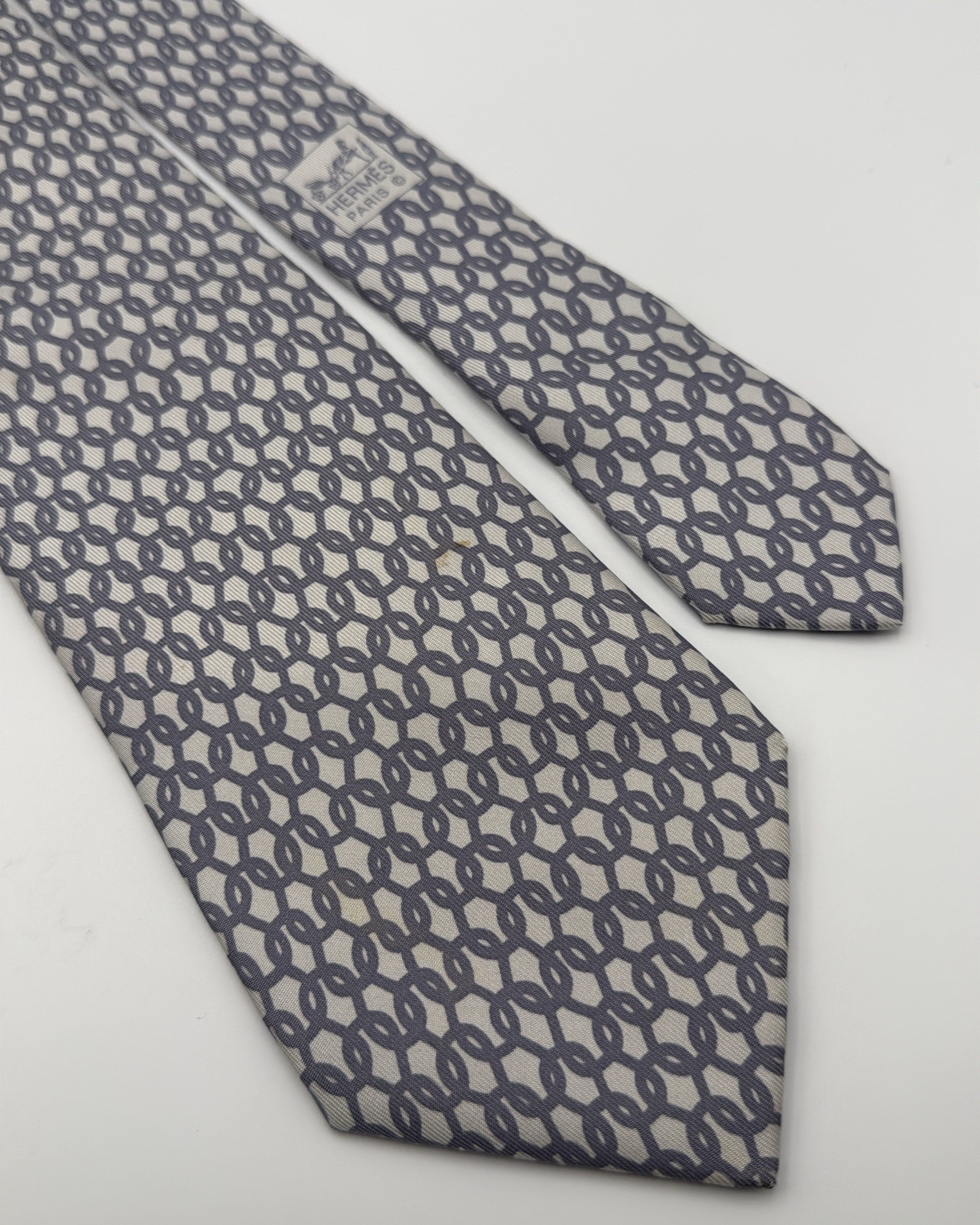 Hermès Paris Silk Tie 5231 SA Geometric White Grey Necktie Made in France