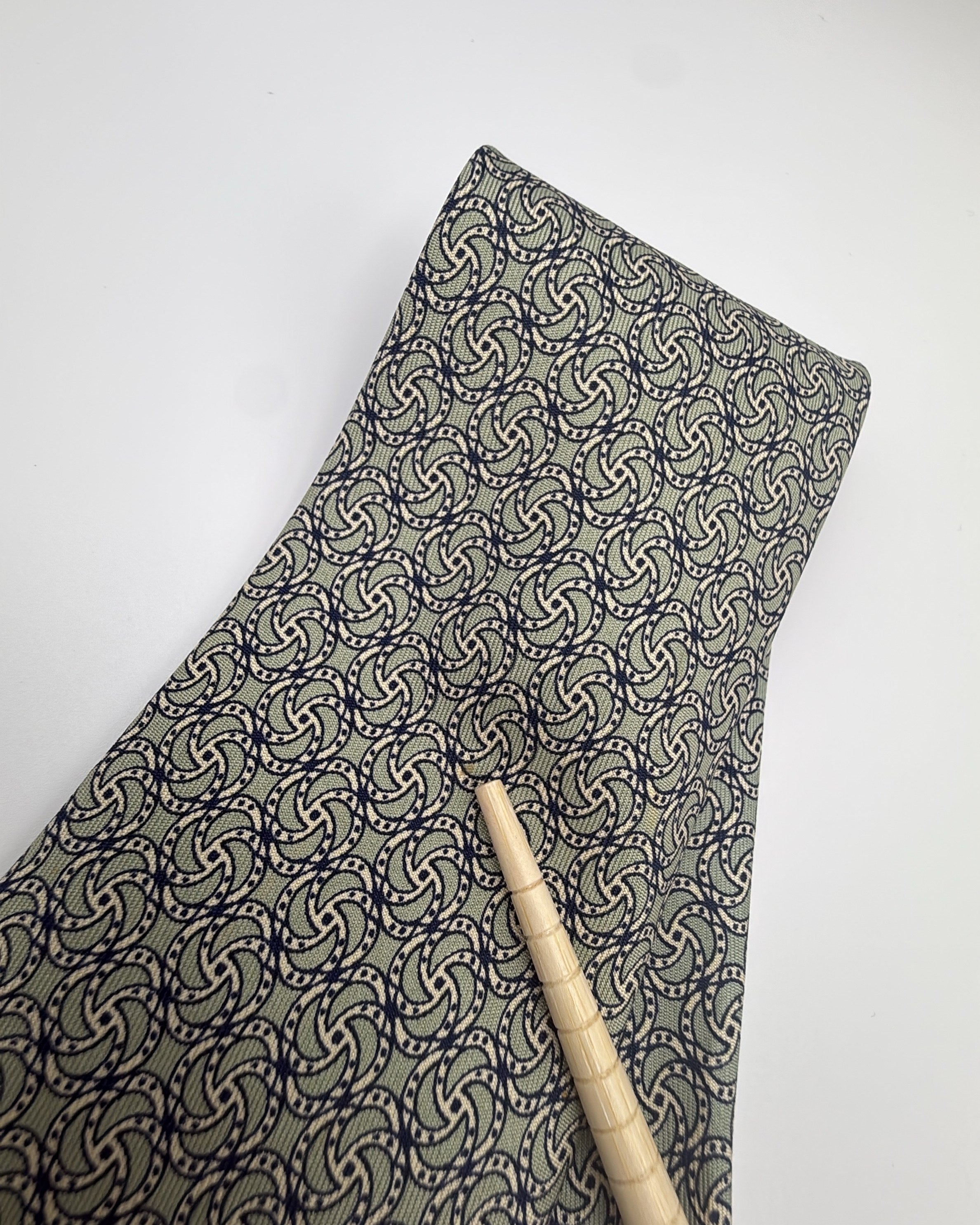 Hermès Paris Silk Tie 7349 PA Abstract Green Grey Necktie Made in France