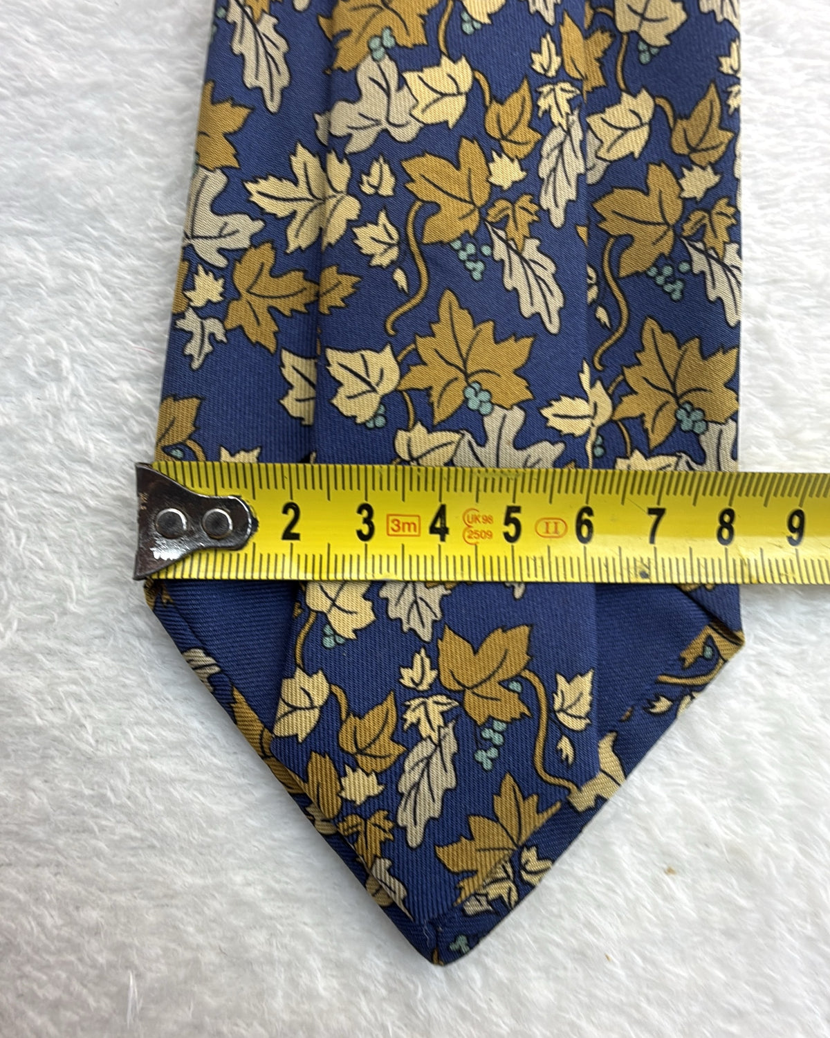 Vintage Hermès Paris Silk Tie 7406 PA Floral Navy Gold Necktie Made in France