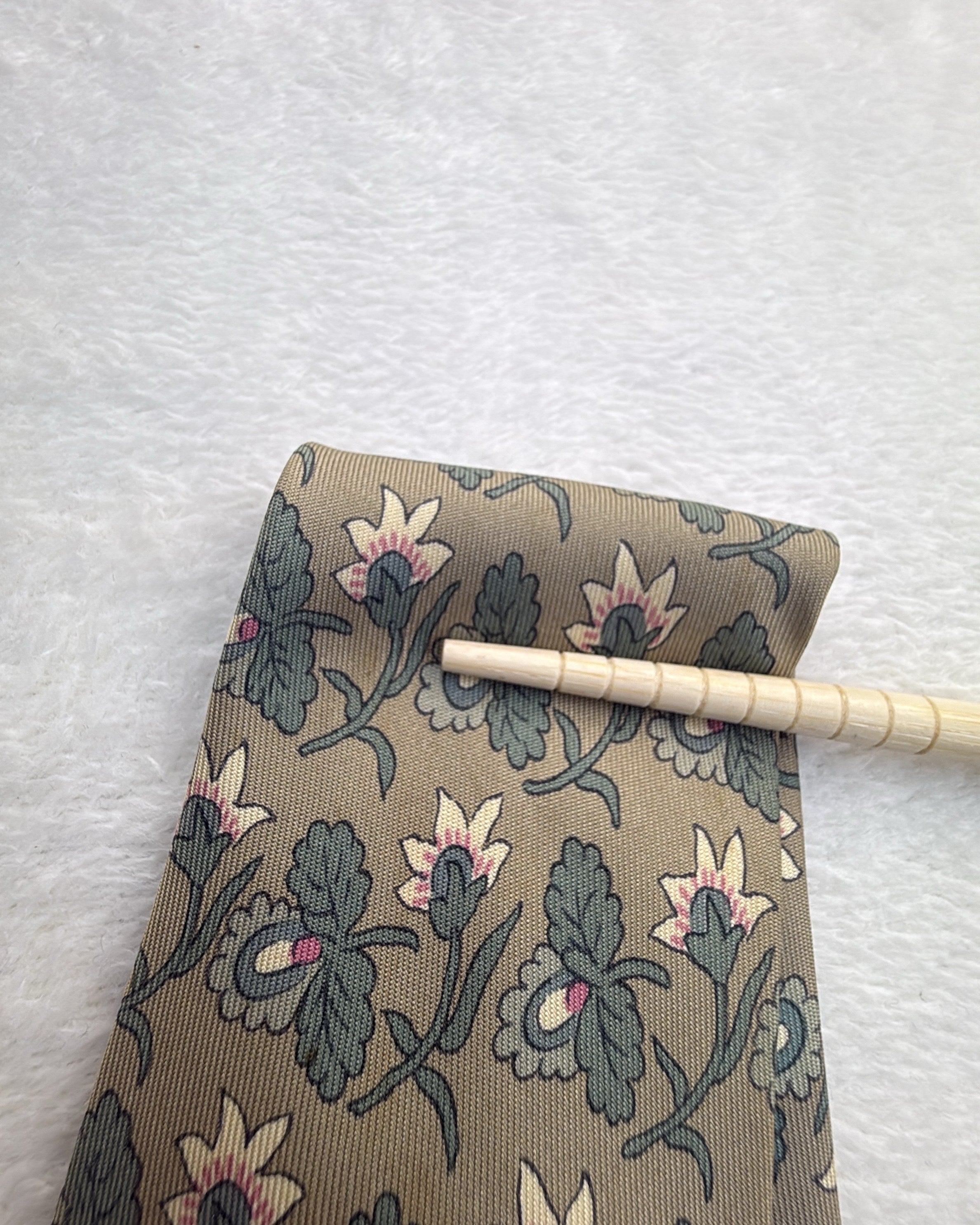 Vintage Hermès Paris Silk Tie Floral Green Multicolor Necktie