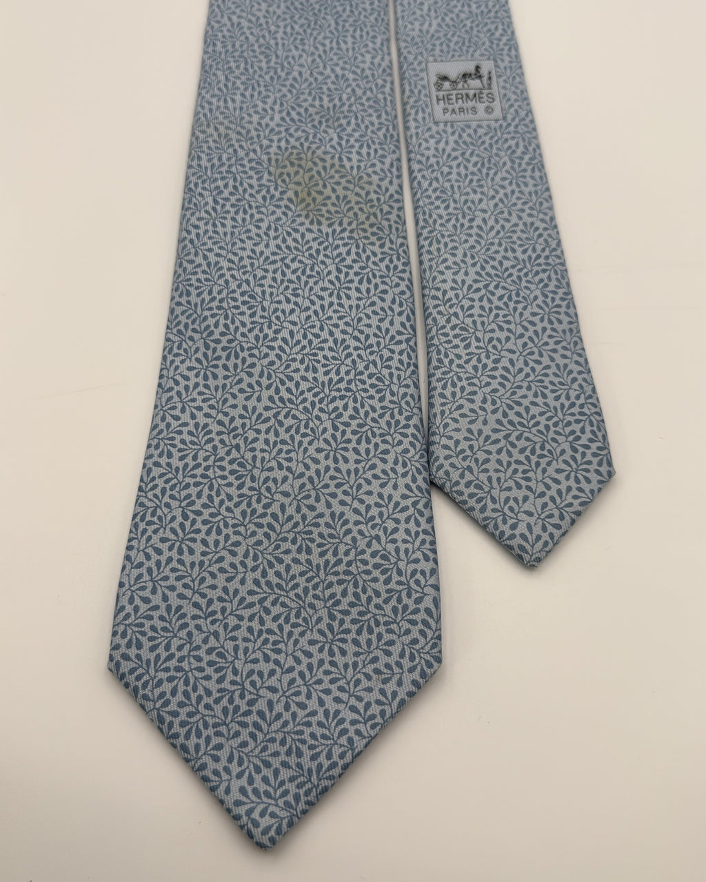 Hermès Paris Silk Tie 5885 SA Floral Leaves Blue Necktie Made in France