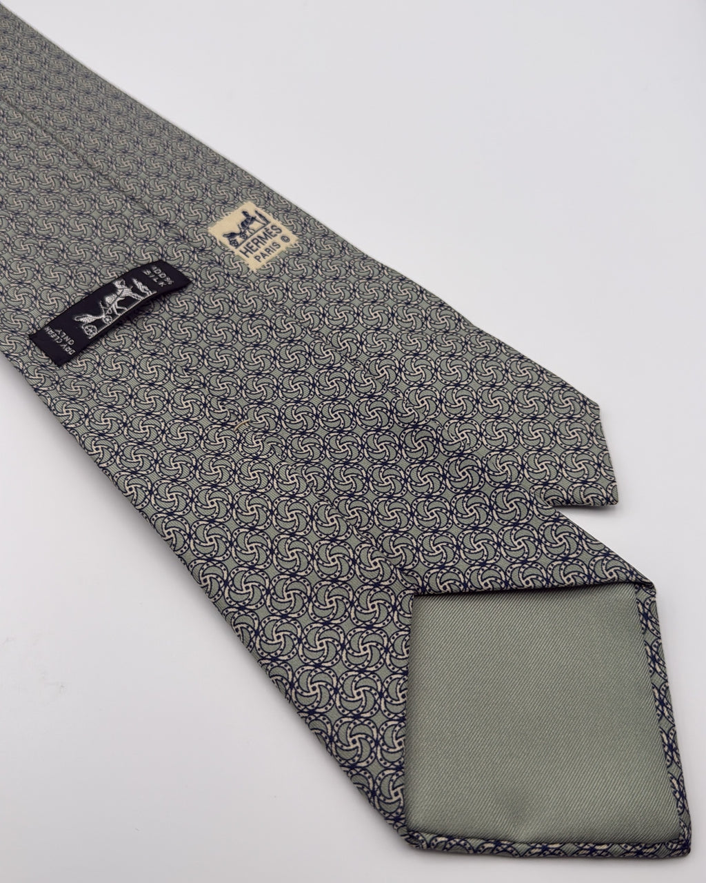 Hermès Paris Silk Tie 7349 PA Abstract Green Grey Necktie Made in France