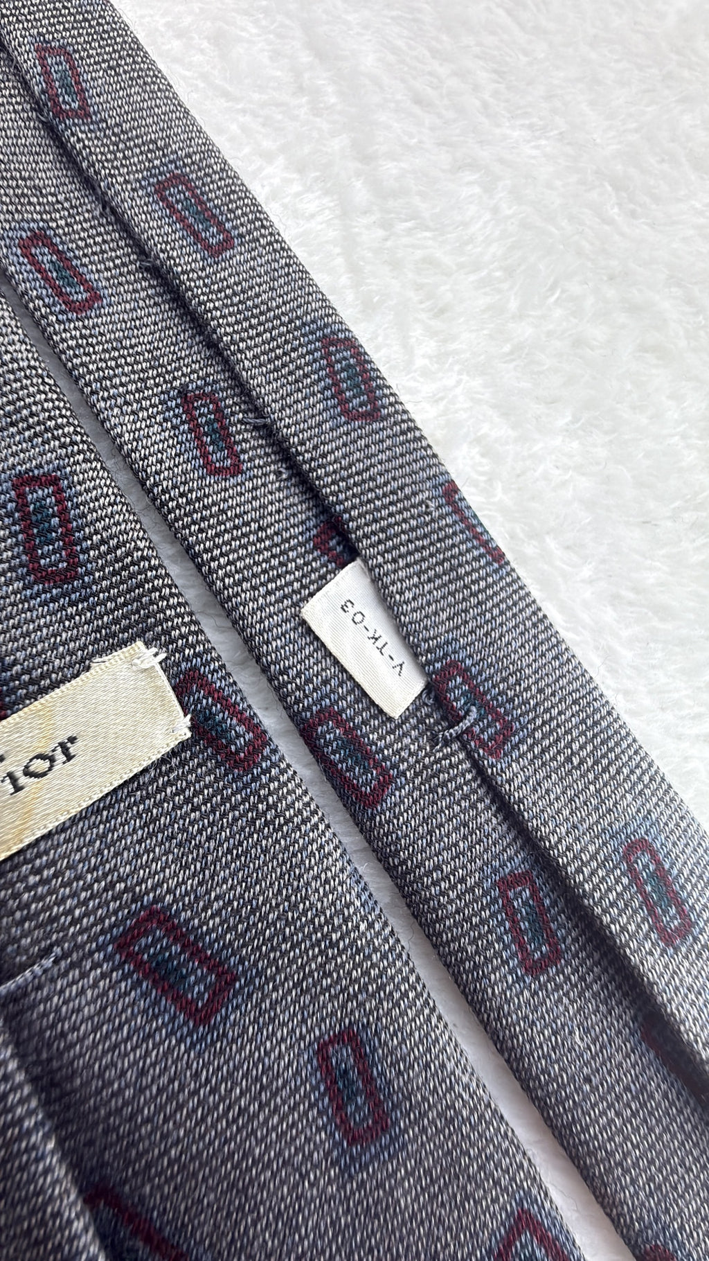 Vintage Christian Dior Silk, Wool Tie V-TK-03 Geometric Grey Burgundy Necktie