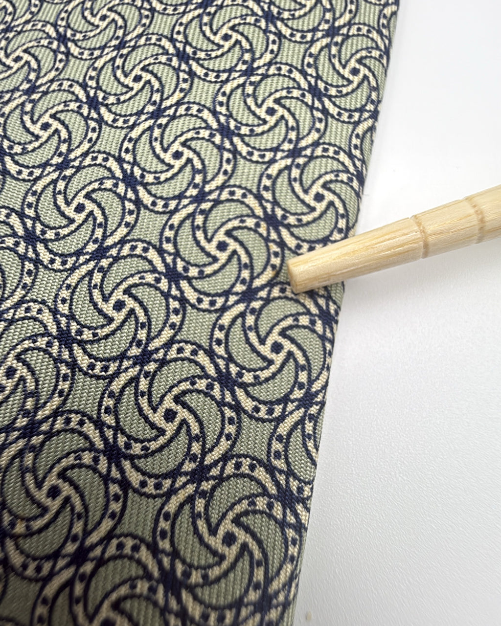 Hermès Paris Silk Tie 7349 PA Abstract Green Grey Necktie Made in France