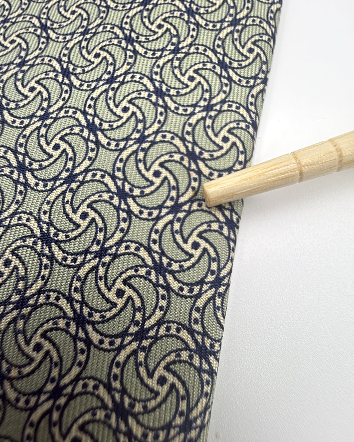 Hermès Paris Silk Tie 7349 PA Abstract Green Grey Necktie Made in France