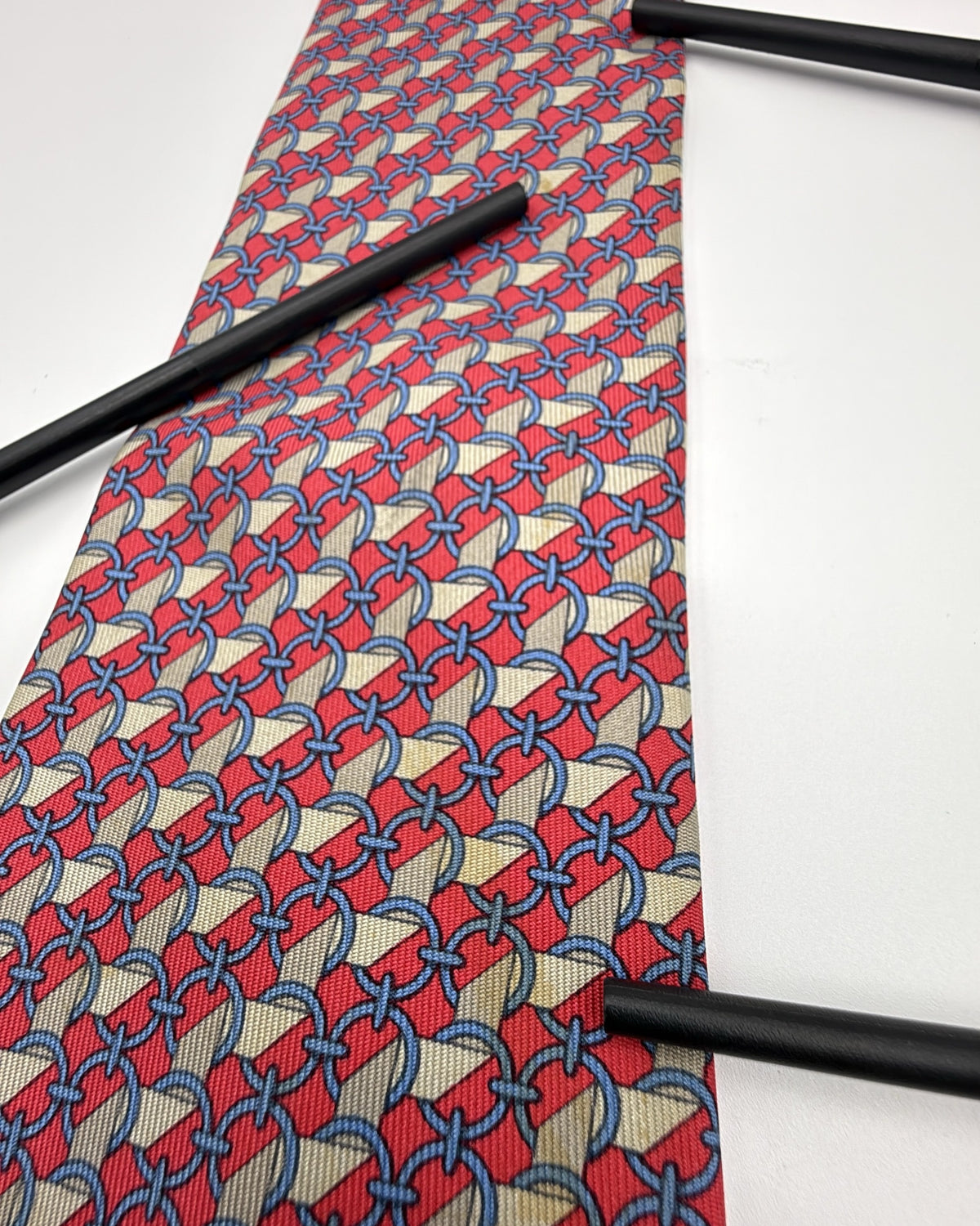 Hermès Paris Silk Tie 7112 FA Geometric Chain Red Blue Necktie Made in France