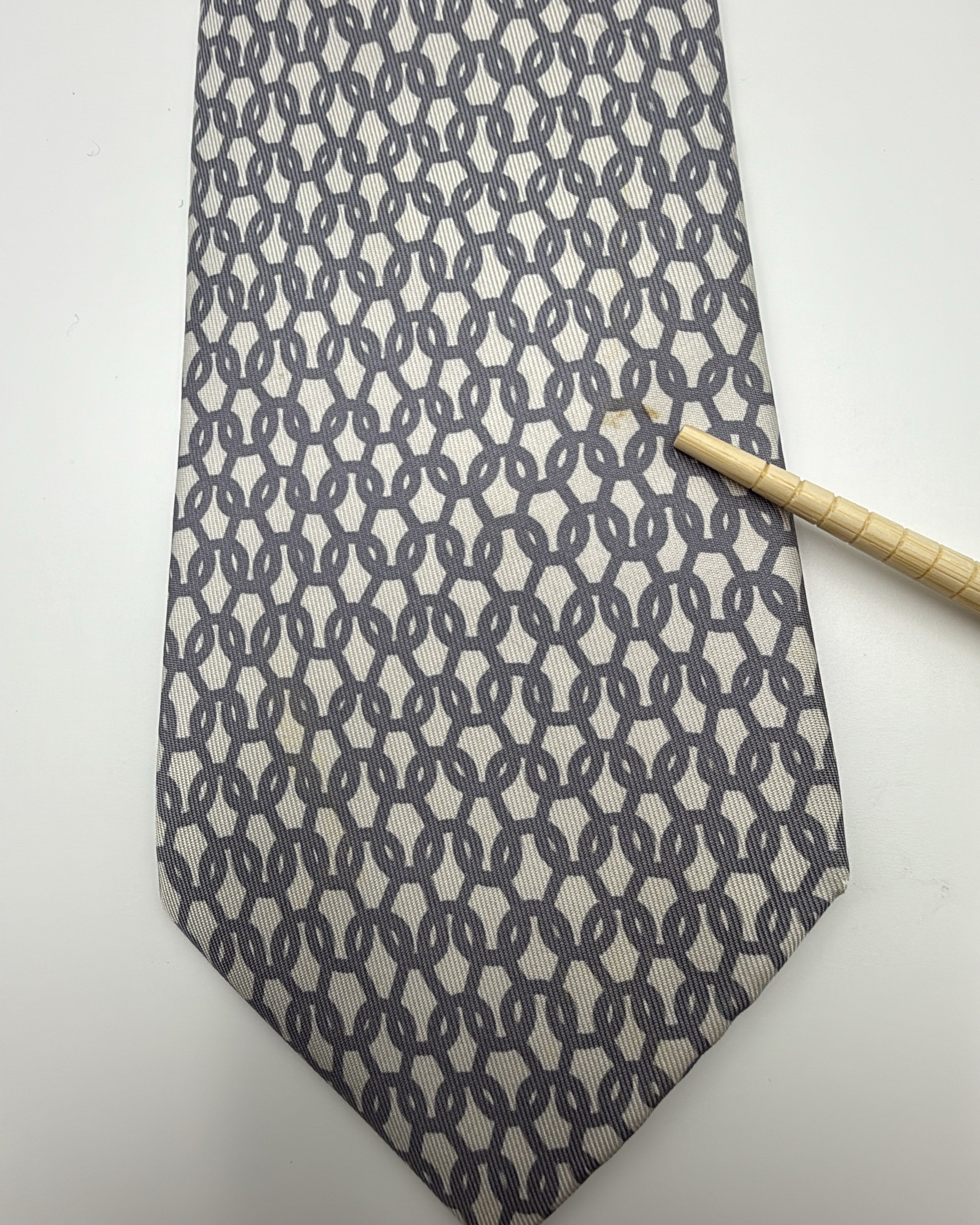 Hermès Paris Silk Tie 5231 SA Geometric White Grey Necktie Made in France