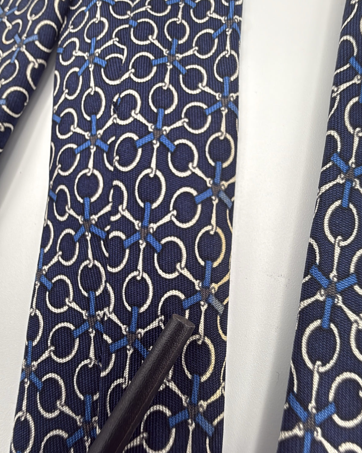 Hermès Paris Silk Tie 7084 OA Geometric Navy White Necktie Made in France
