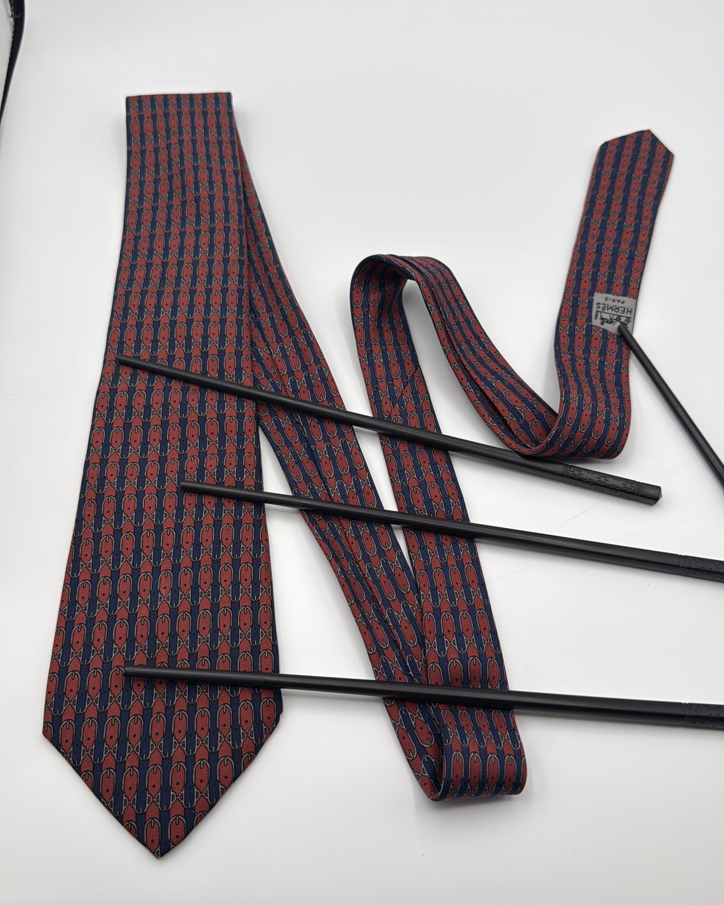 Vintage Hermès Paris Silk Tie 720 FA Novelty/Motif Belts Navy Red Necktie