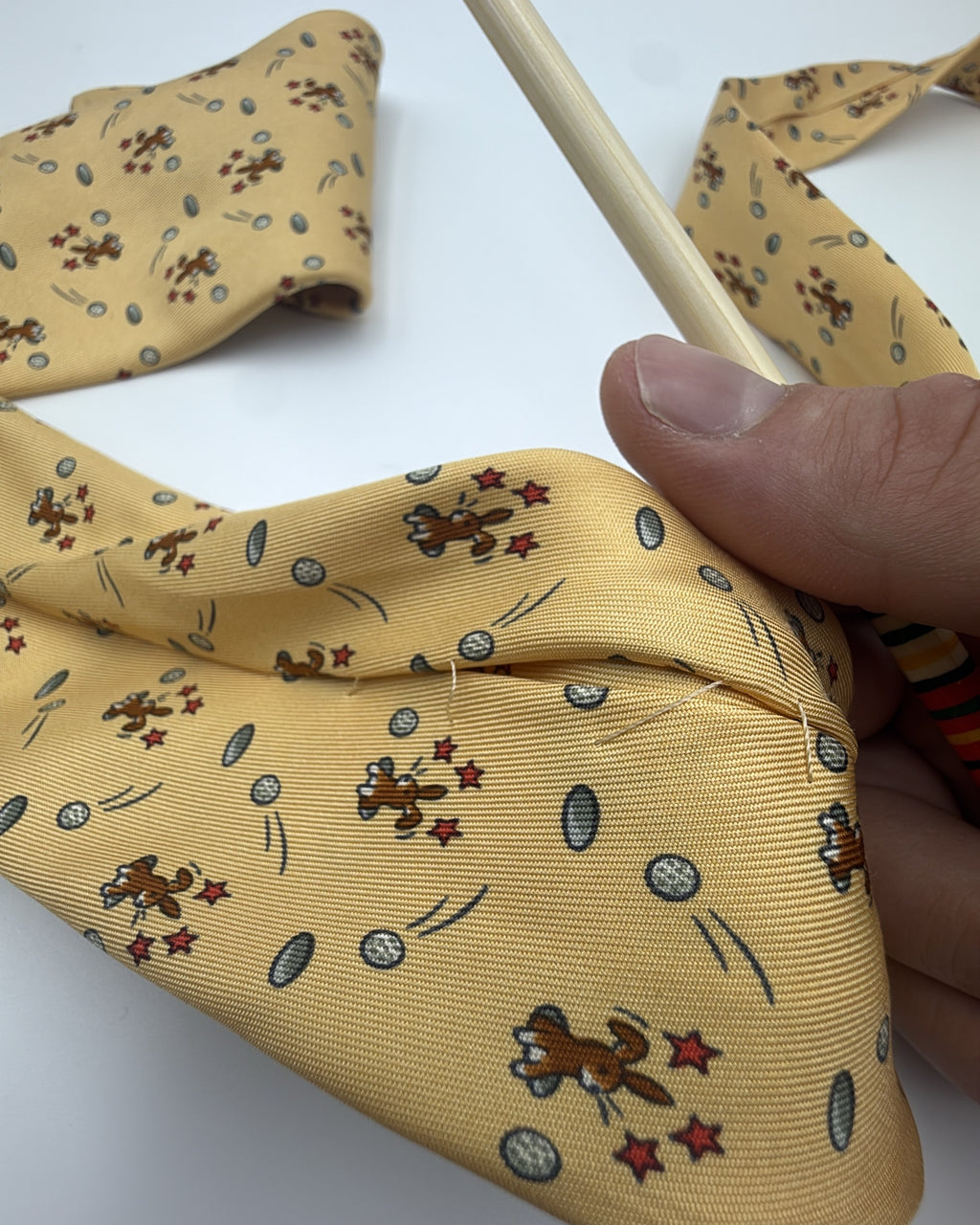Hermès Paris Silk Tie 7956 EA Animal Yellow Necktie Made in France