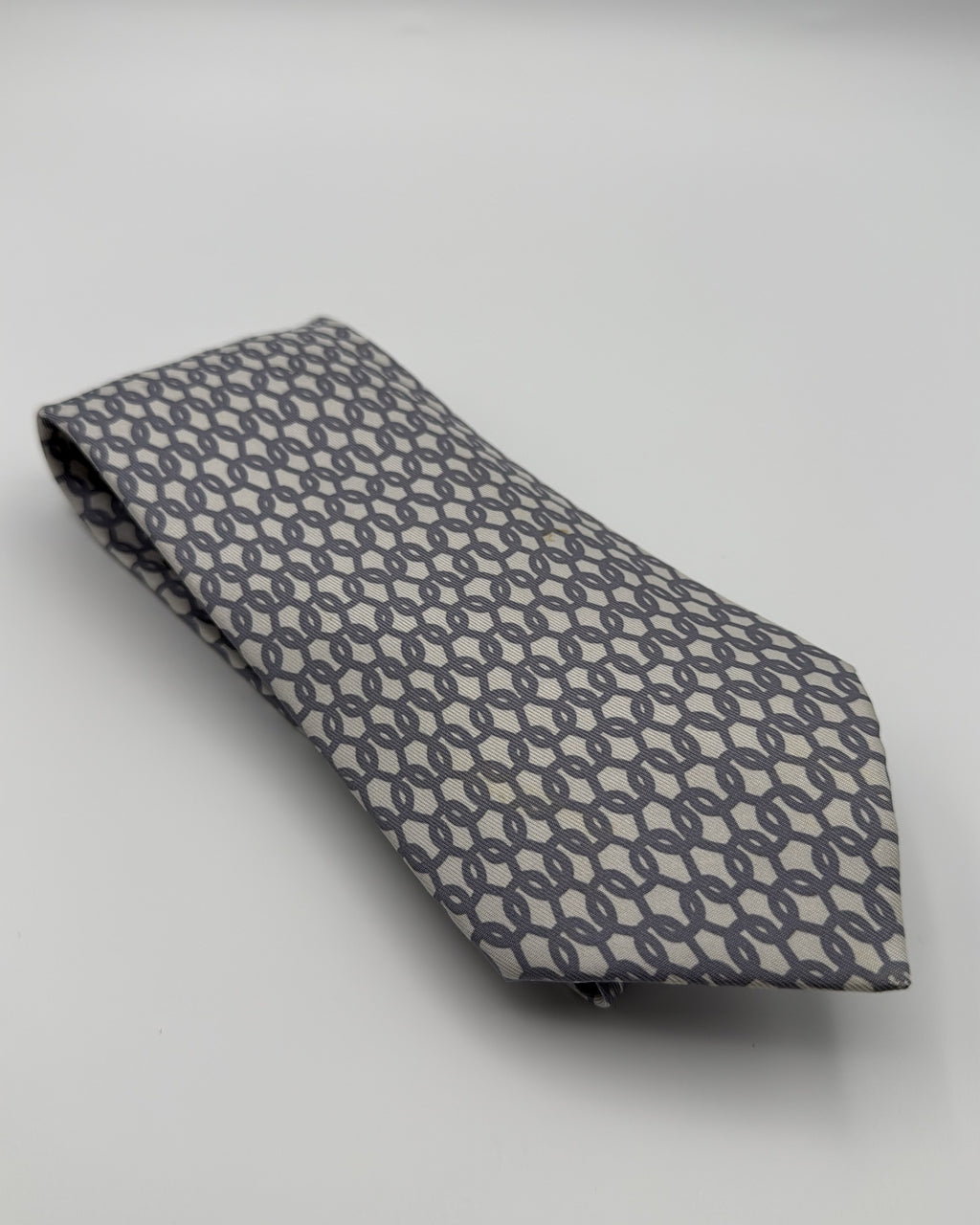 Hermès Paris Silk Tie 5231 SA Geometric White Grey Necktie Made in France
