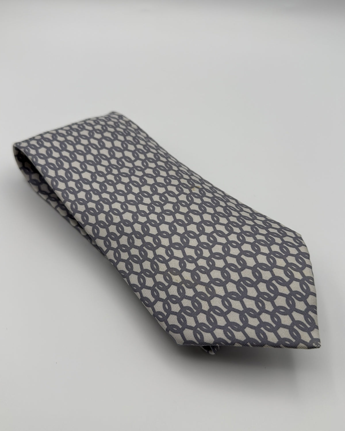 Hermès Paris Silk Tie 5231 SA Geometric White Grey Necktie Made in France